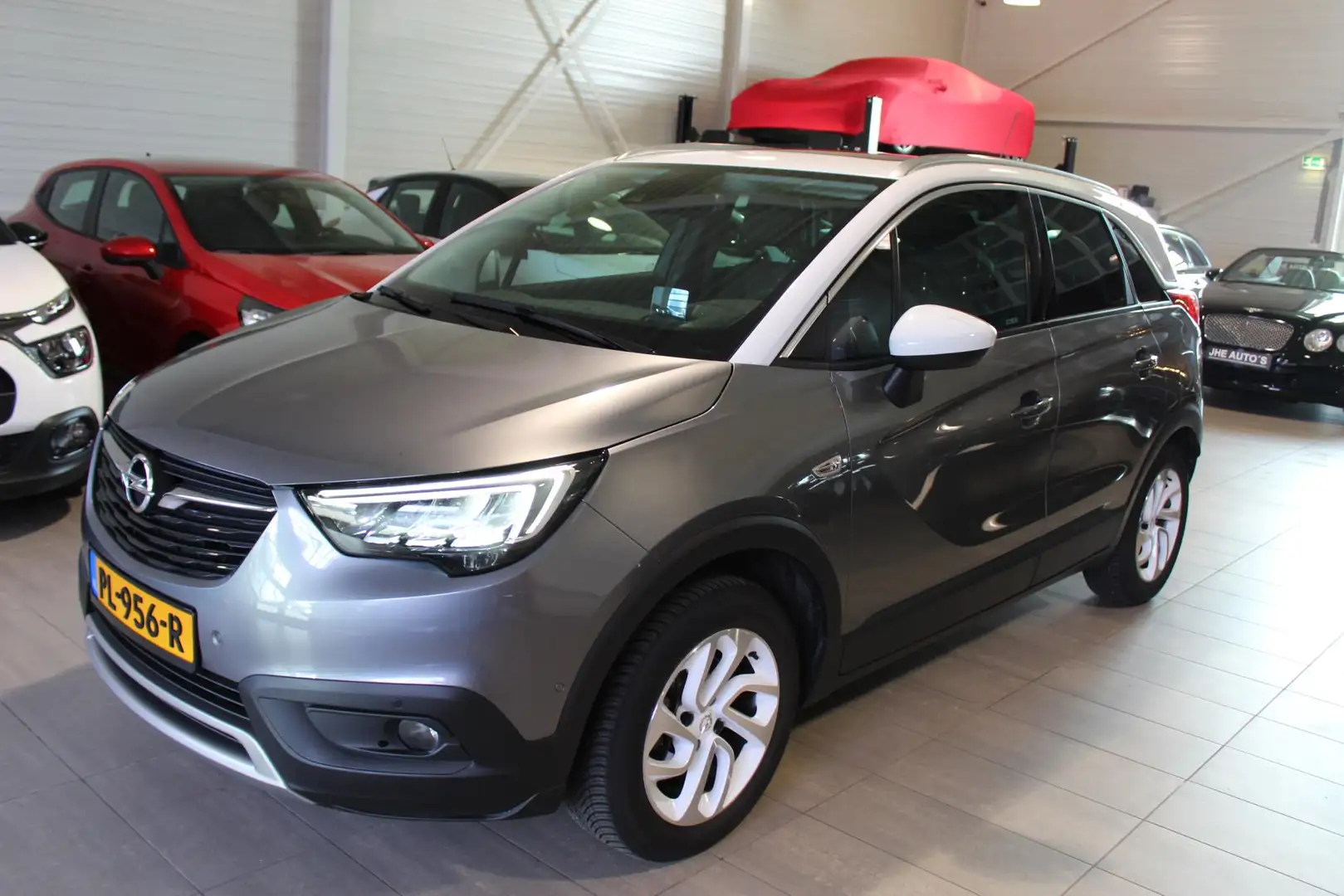 Opel Crossland X 1.2 Turbo Innovation | NAP | Dealer Onderhouden | Grijs - 1