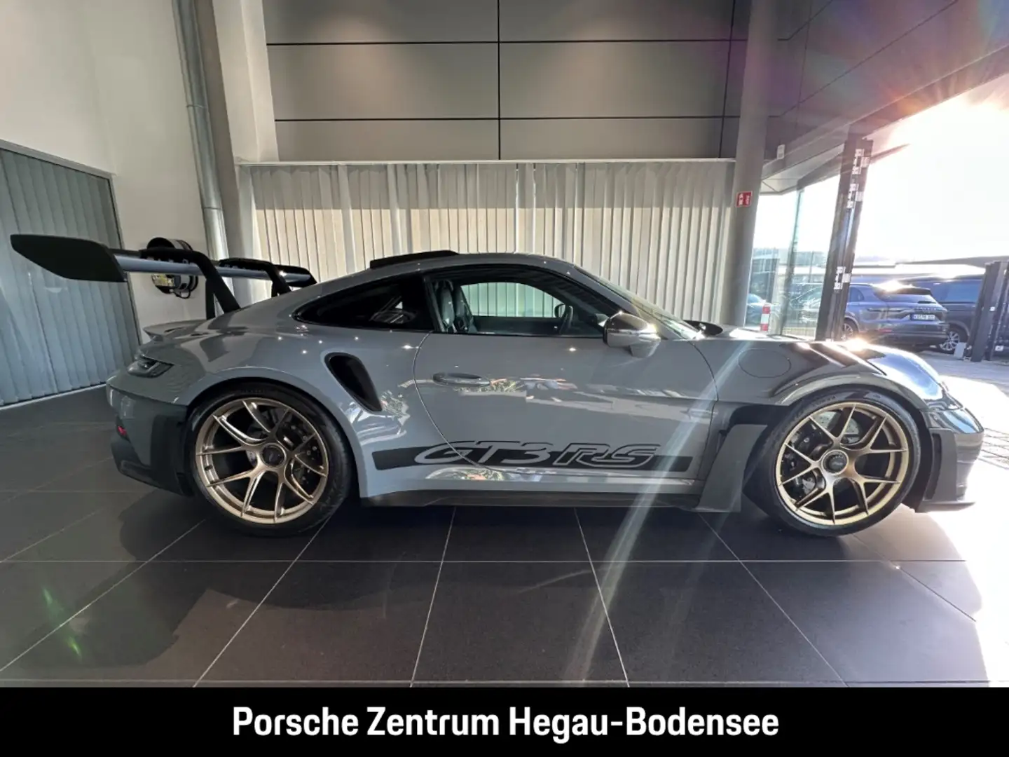 Porsche 992 (911) GT3 RS/Weissach/Clubsport/Carbon/90L/PCCB Grau - 2