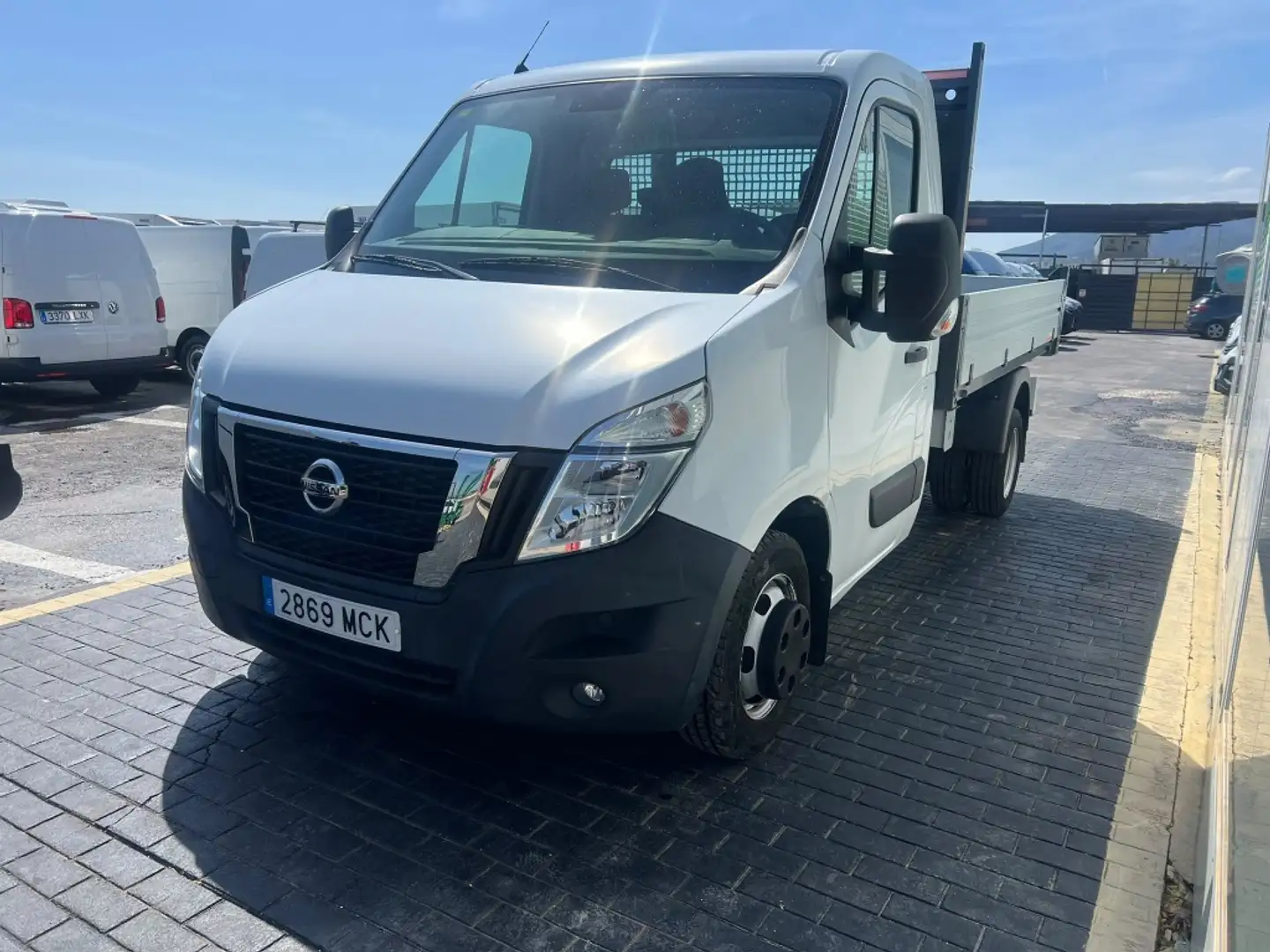 Nissan NT400 Cabina Fija 35.13/1 Básico - 2