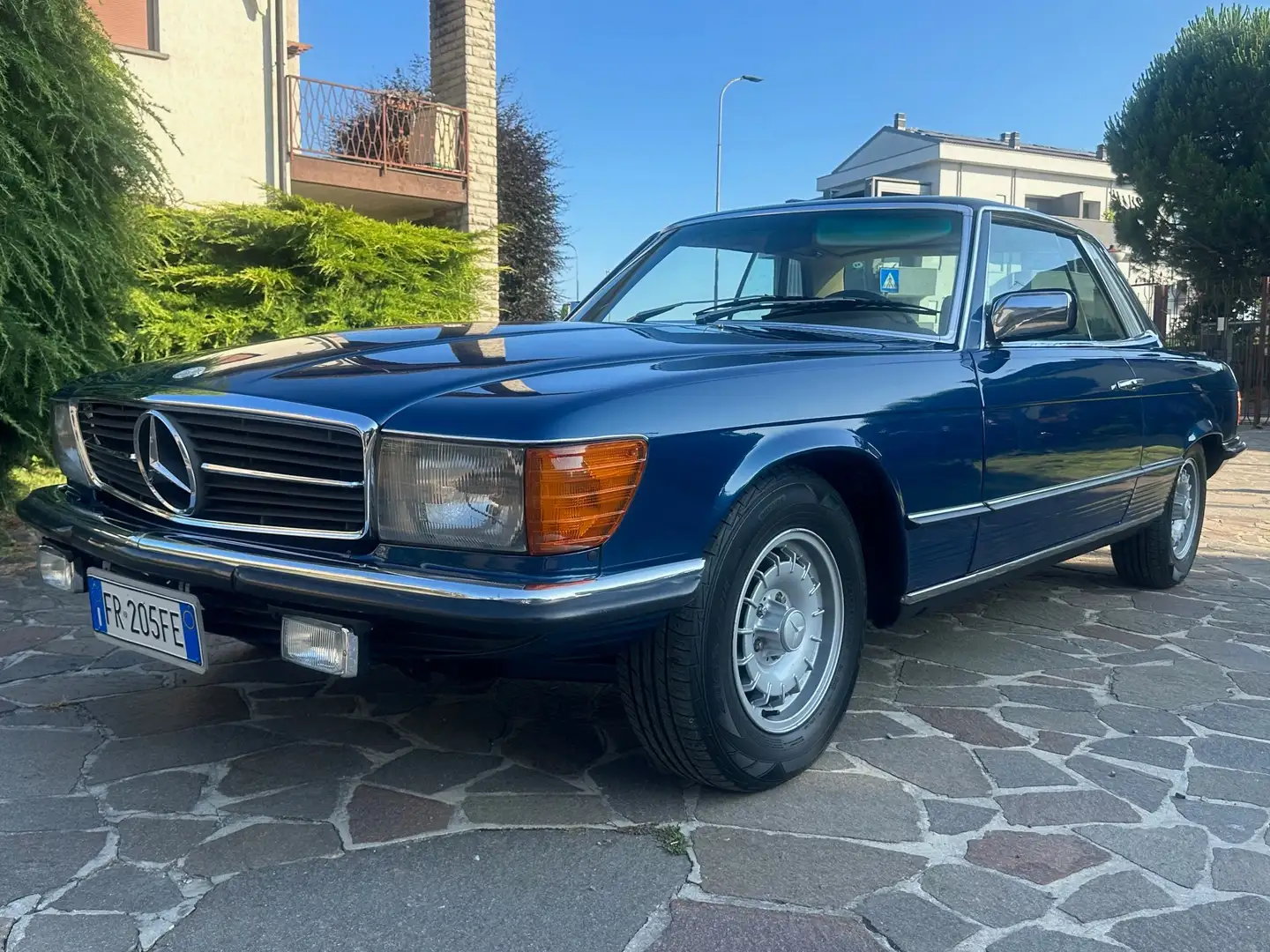 Mercedes-Benz SLC 350 Bleu - 1