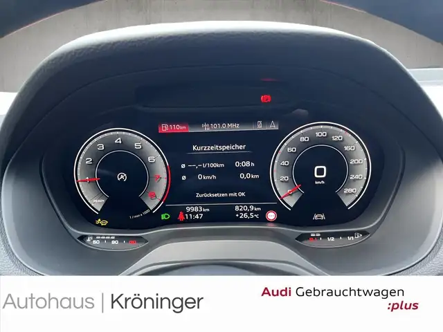 Audi Q2 view 12