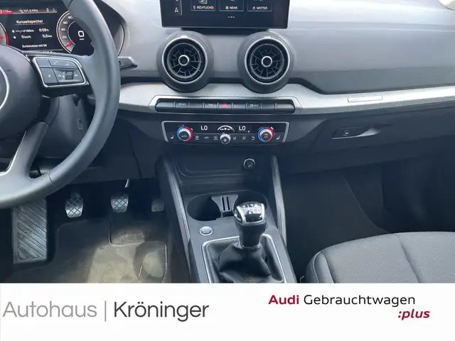 Audi Q2 view 14