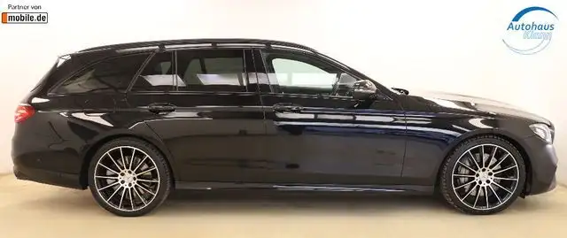 Mercedes-Benz E Class view 5