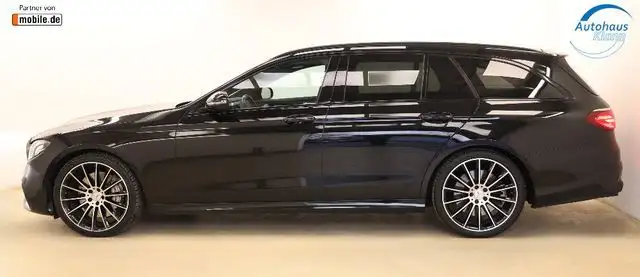 Mercedes-Benz E Class view 4