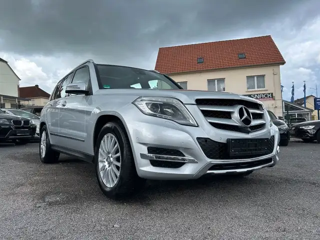 Mercedes-Benz GLK 250 4Matic 360 KAMERA + PANO + XENON