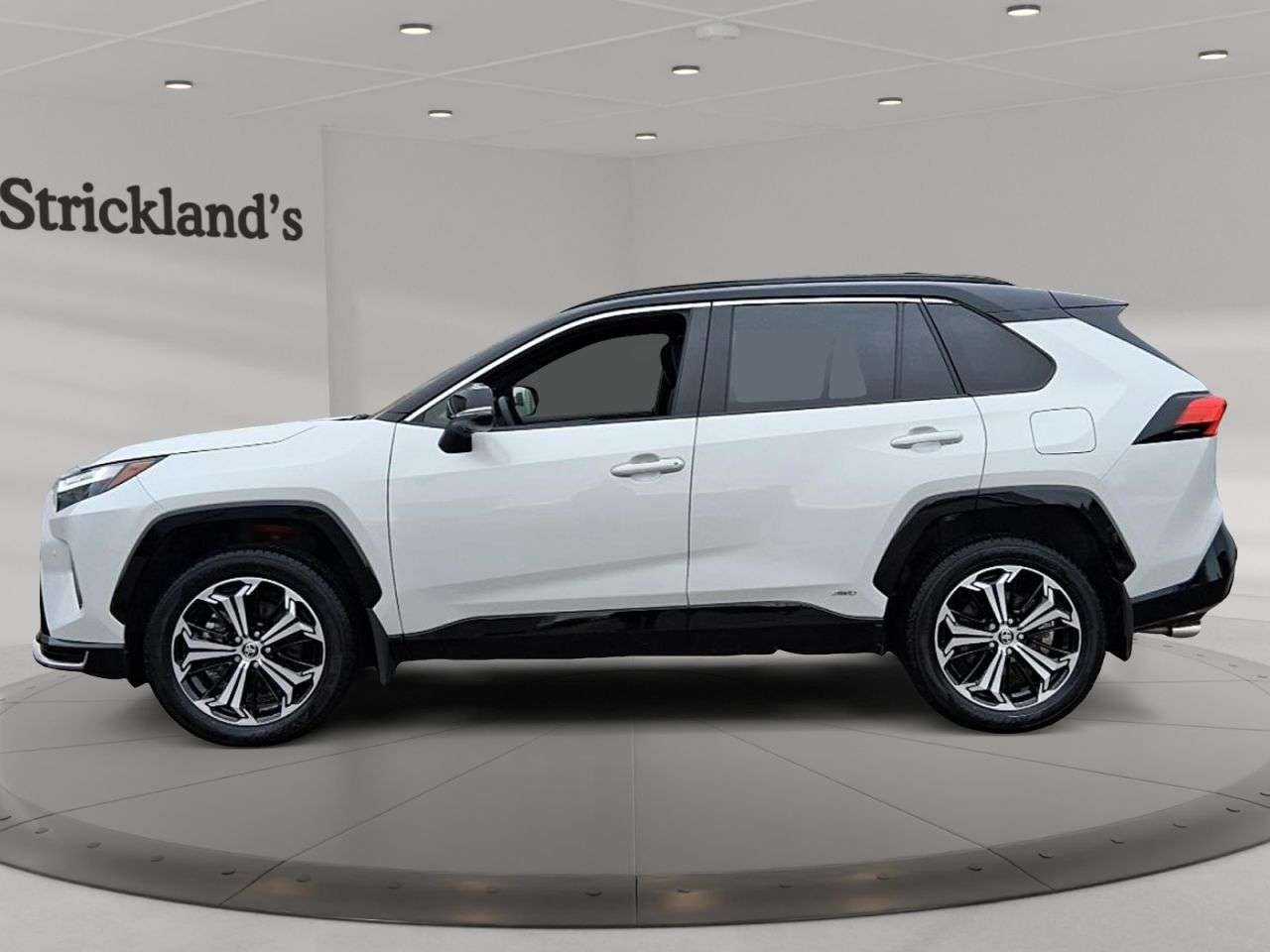2025 Toyota RAV4 PLUG-IN XSE AWD — снимка 1