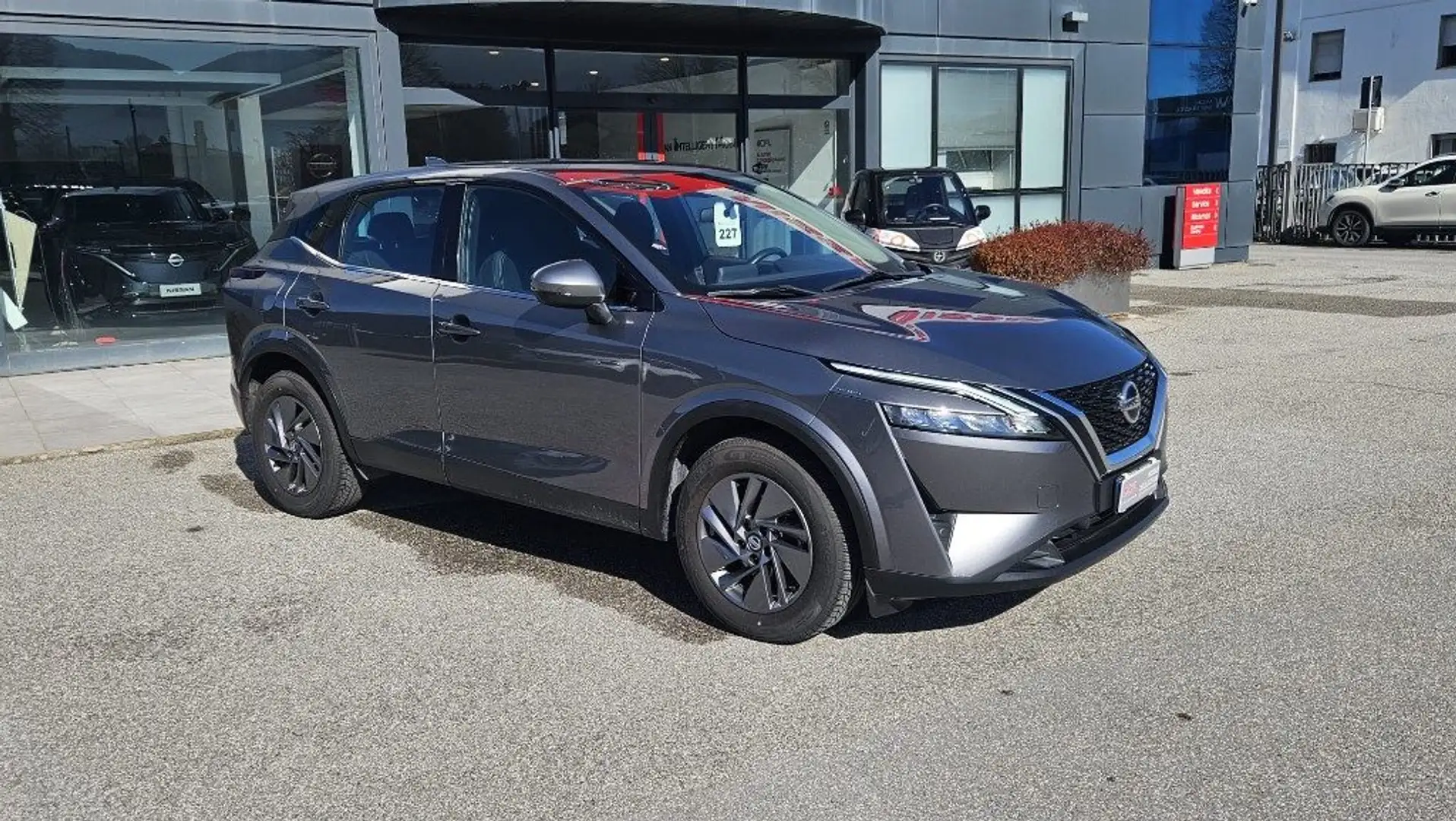 Nissan Qashqai MHEV 140 CV Acenta Grau - 2