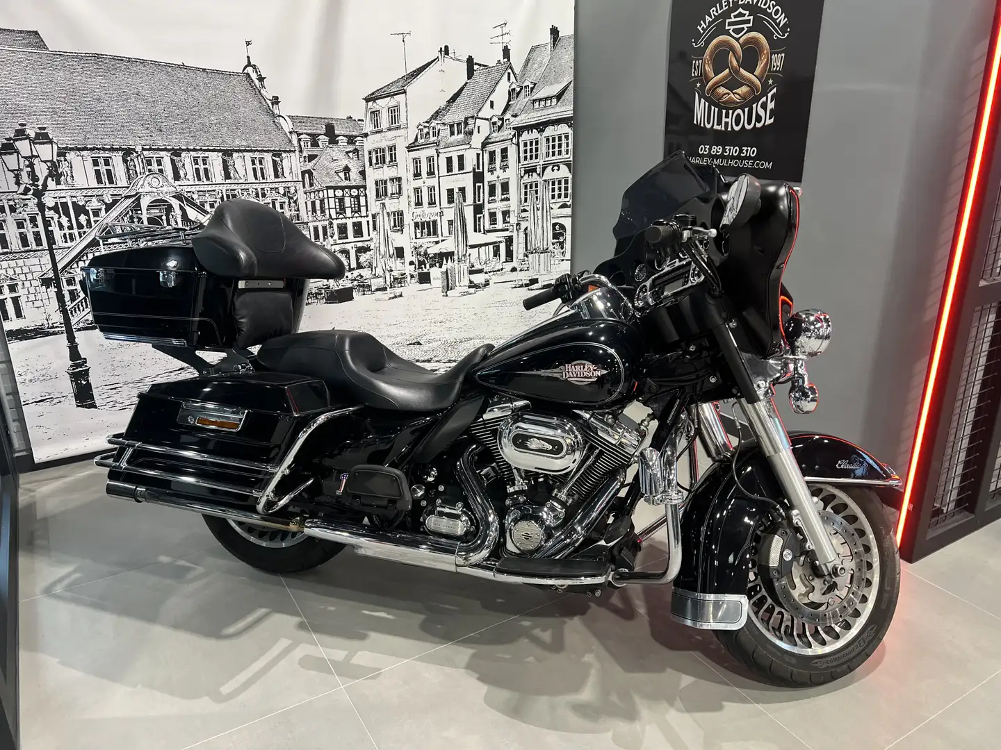 Harley-Davidson Electra Glide Noir - 2