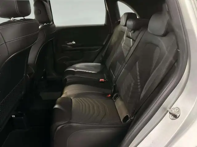 Mercedes-Benz B Class view 15