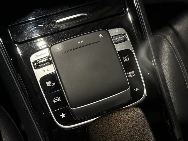 Mercedes-Benz B Class view 12