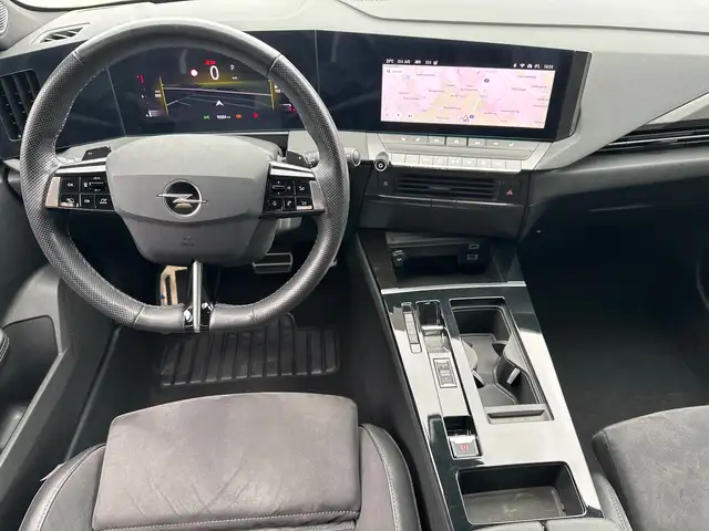 Opel Astra view 12