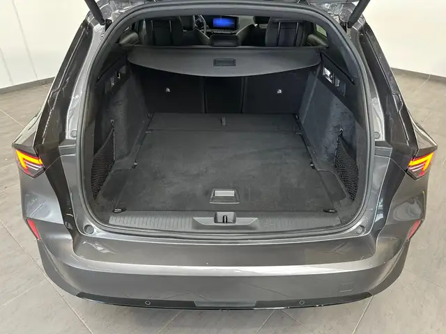 Opel Astra view 6