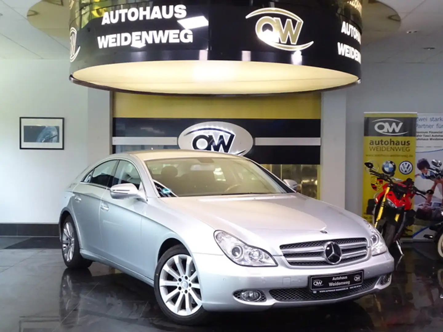 Mercedes-Benz CLS 320 CDI Coupe Navi Leder Xenon PDC Air 2Hand Stříbrná - 1