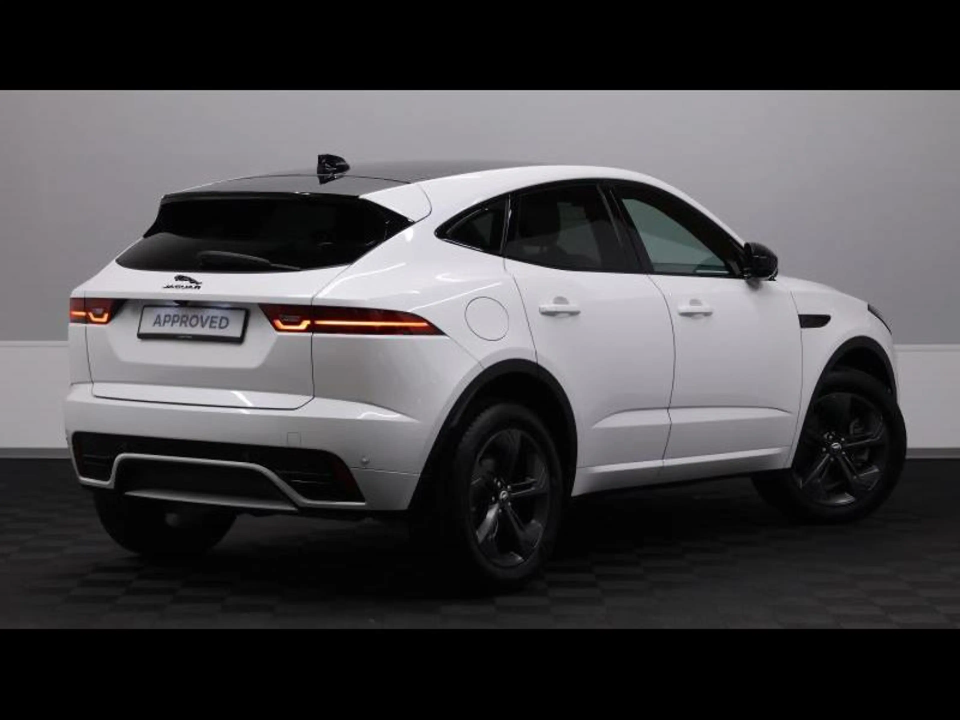 Jaguar E-Pace D165 R-Dynamic S AWD Auto — photo 4