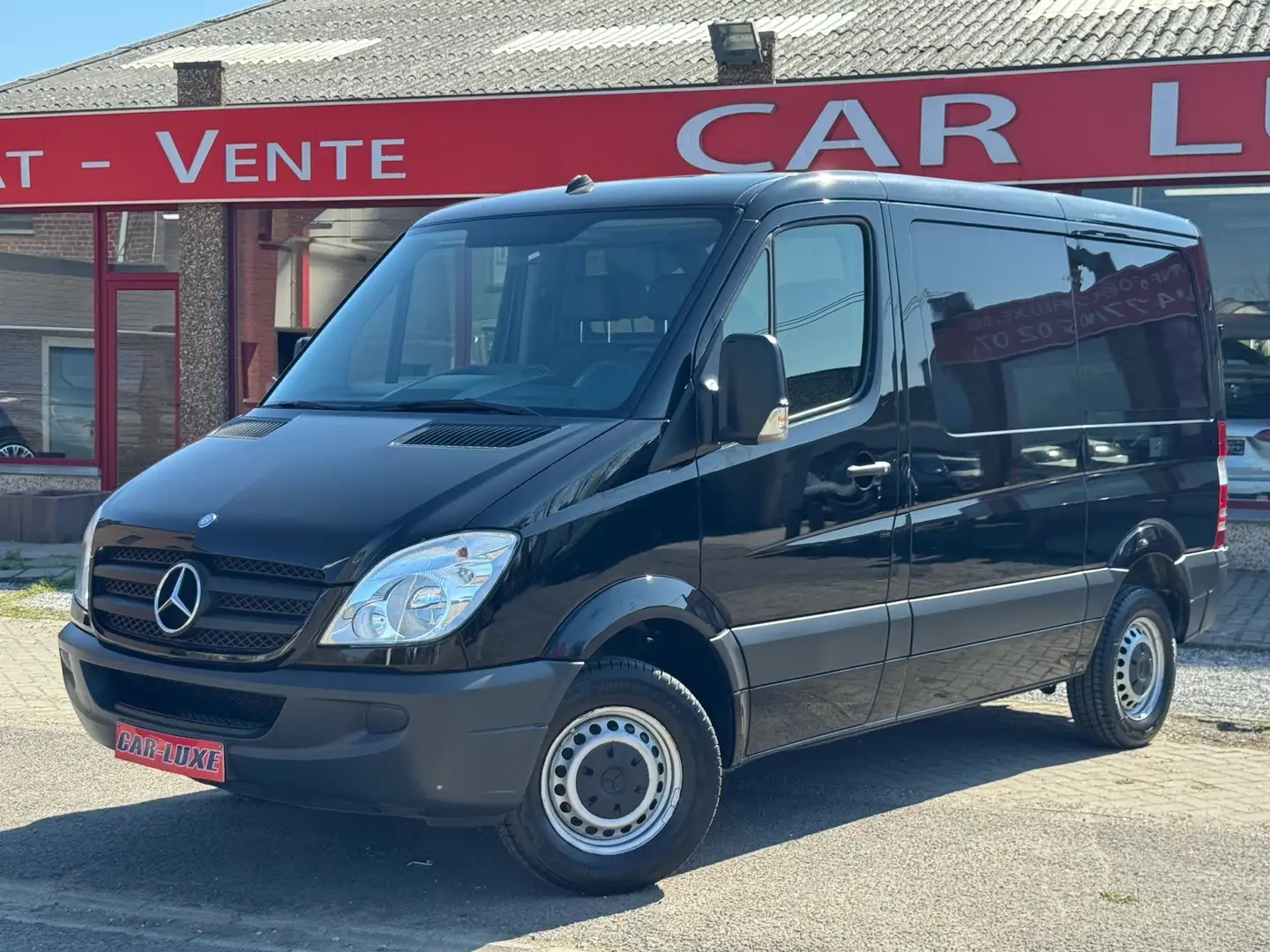 Mercedes-Benz Sprinter 2.2 CDI UTILITAIRE 3 PLACES FAIBLE KM Noir - 1