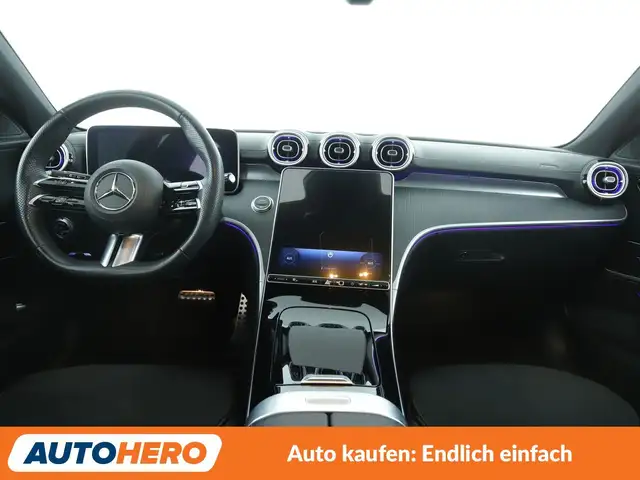 Mercedes-Benz 220 view 12