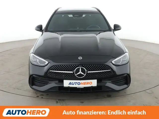 Mercedes-Benz C-Class view 9