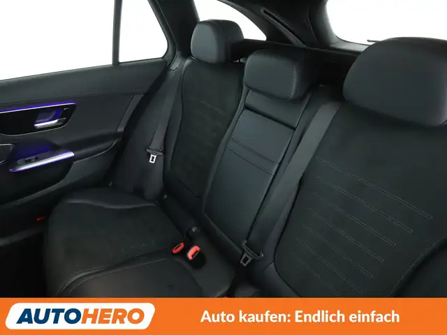 Mercedes-Benz 220 view 14