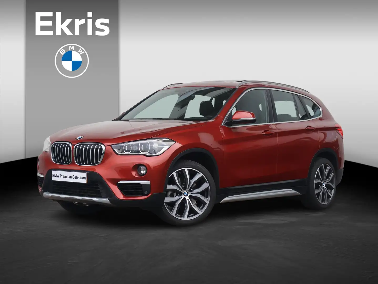 BMW X1 sDrive20i Orange Edition II X Line / High Executiv Orange - 1