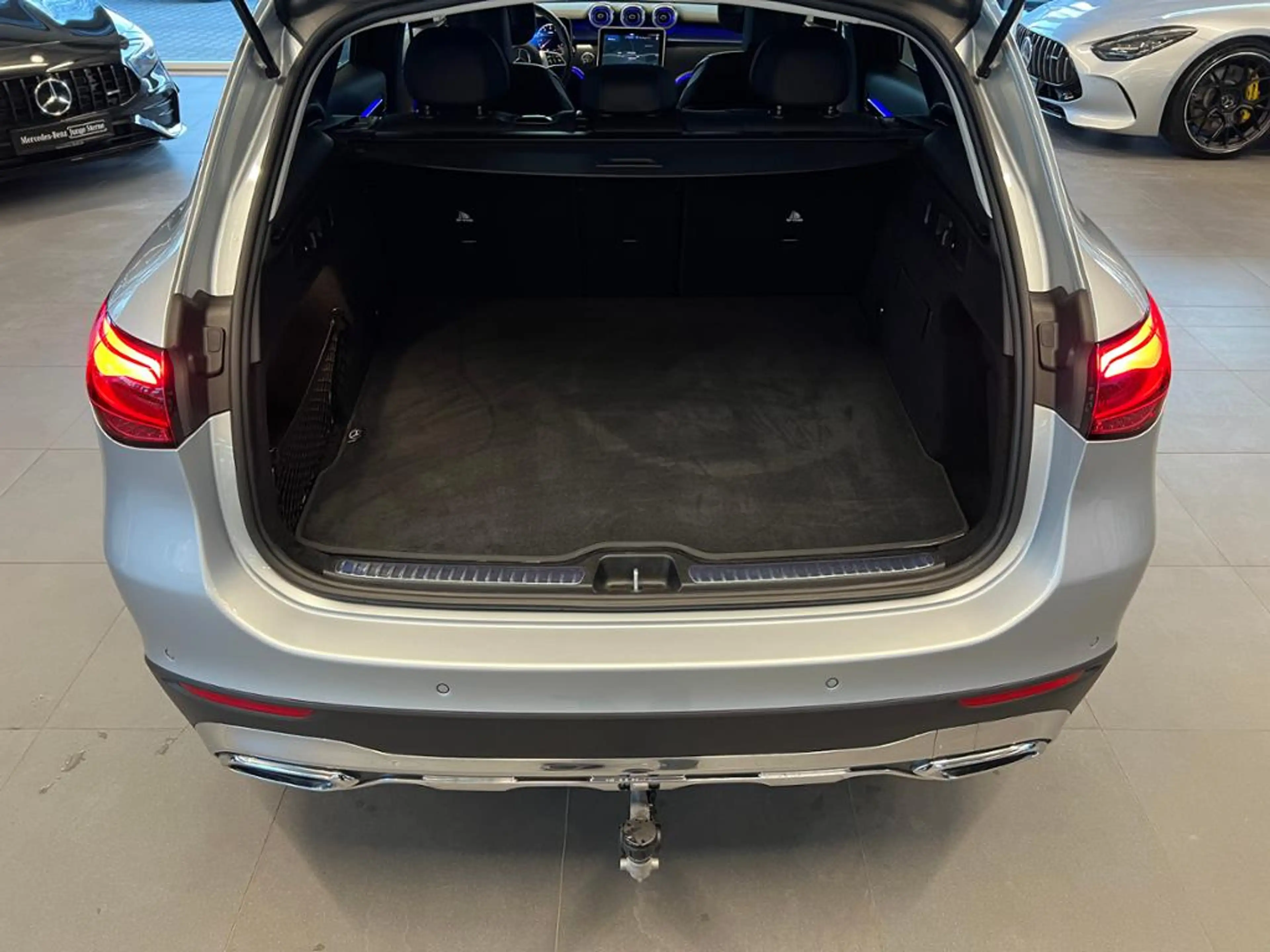 Mercedes-Benz GLC 200 4M Avantgarde AHK 360 Distron Totw. Memo — photo 12