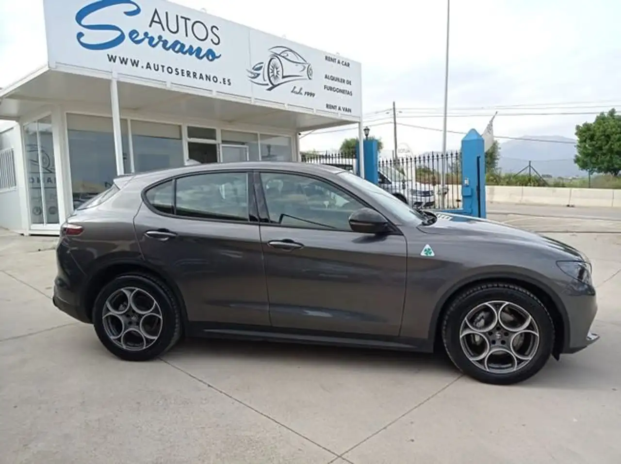 Alfa Romeo Stelvio 2023