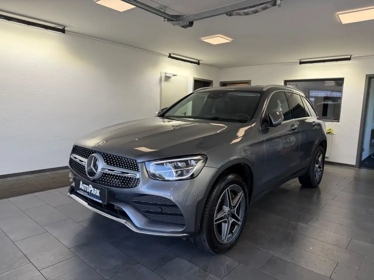 2022 Mercedes-Benz GLC 300 de 4M AMG | AHK | DISTRONIC | 360°, photograph 1