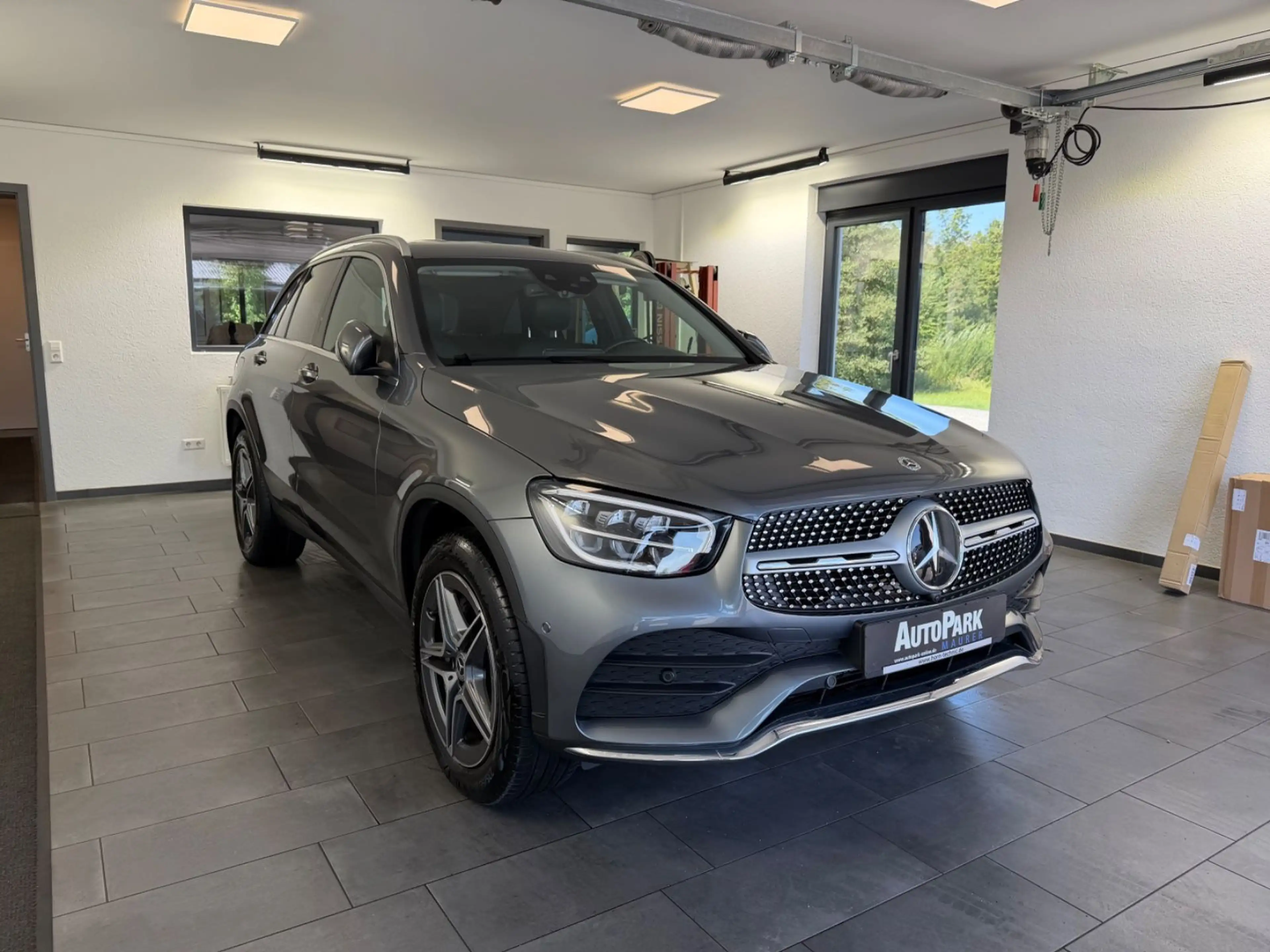 Mercedes-Benz GLC 300 de 4M AMG | AHK | DISTRONIC | 360° — photo 3
