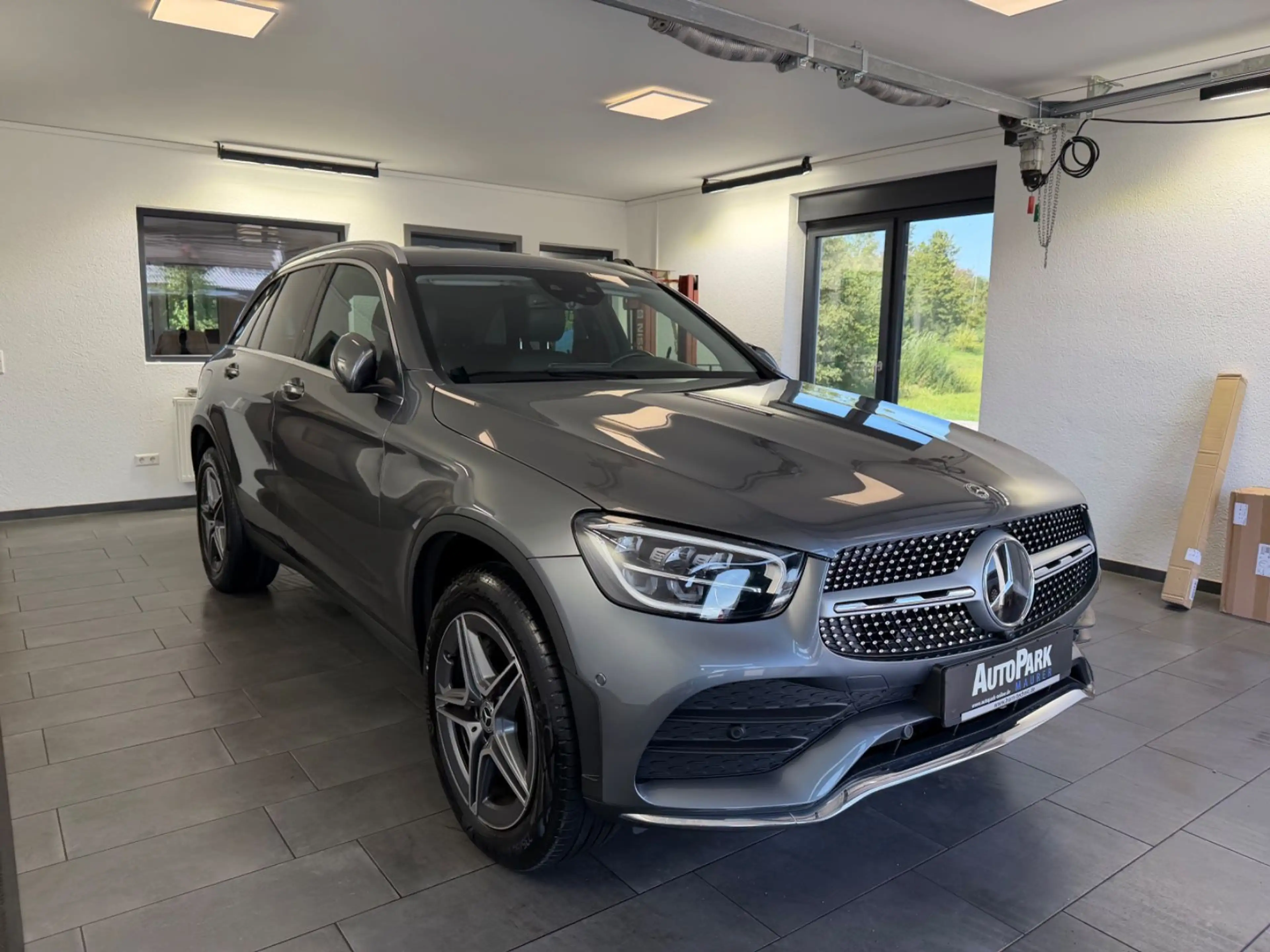 Mercedes-Benz GLC 300 de 4M AMG | AHK | DISTRONIC | 360° — photo 4