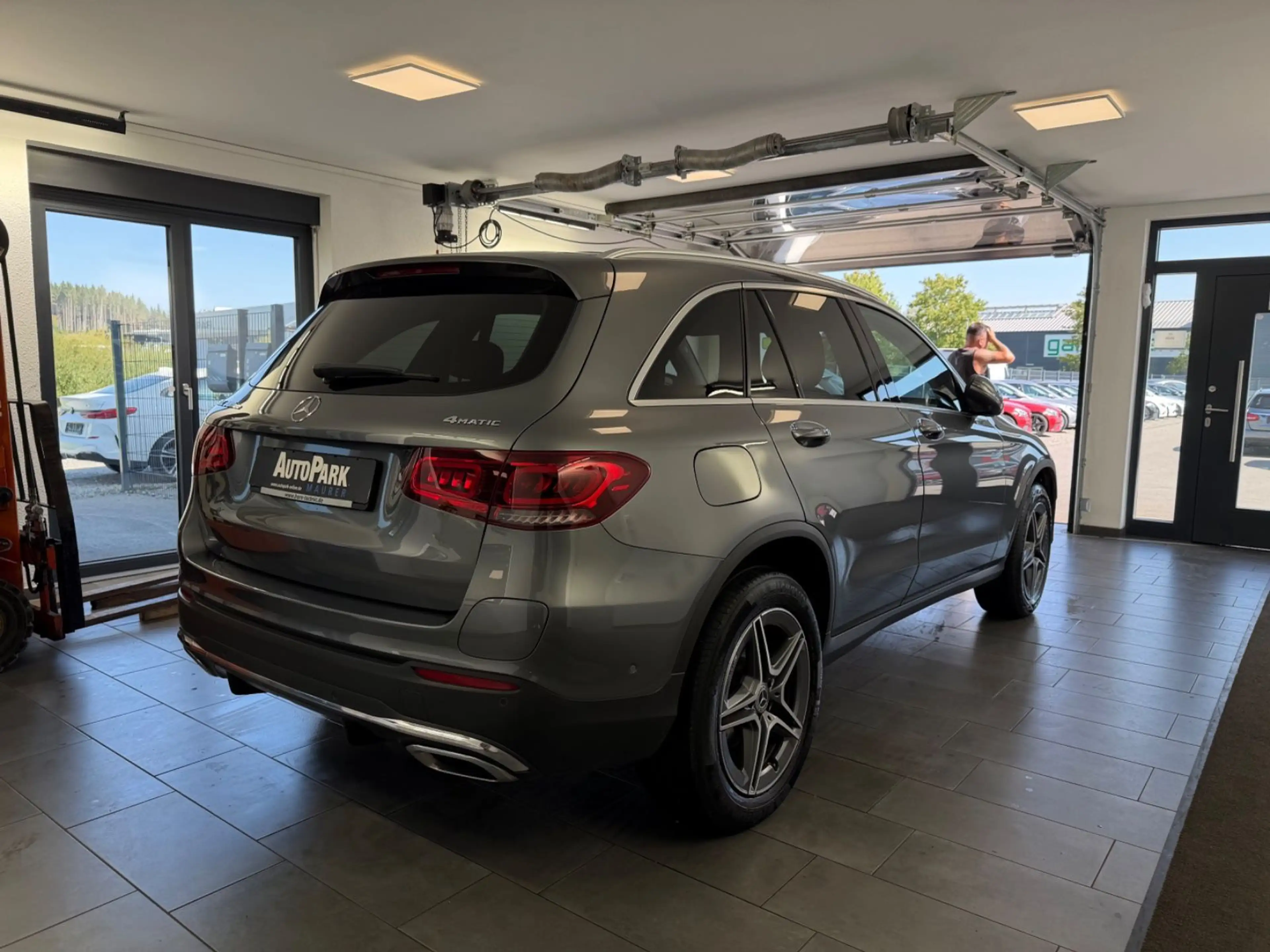 Mercedes-Benz GLC 300 de 4M AMG | AHK | DISTRONIC | 360° — photo 5