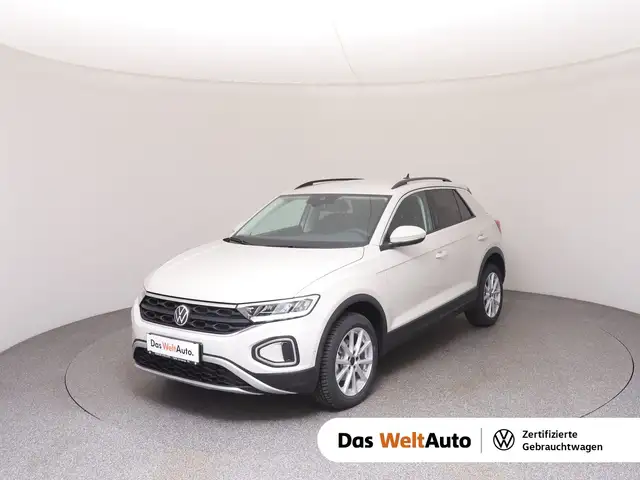 Volkswagen T-Roc main image
