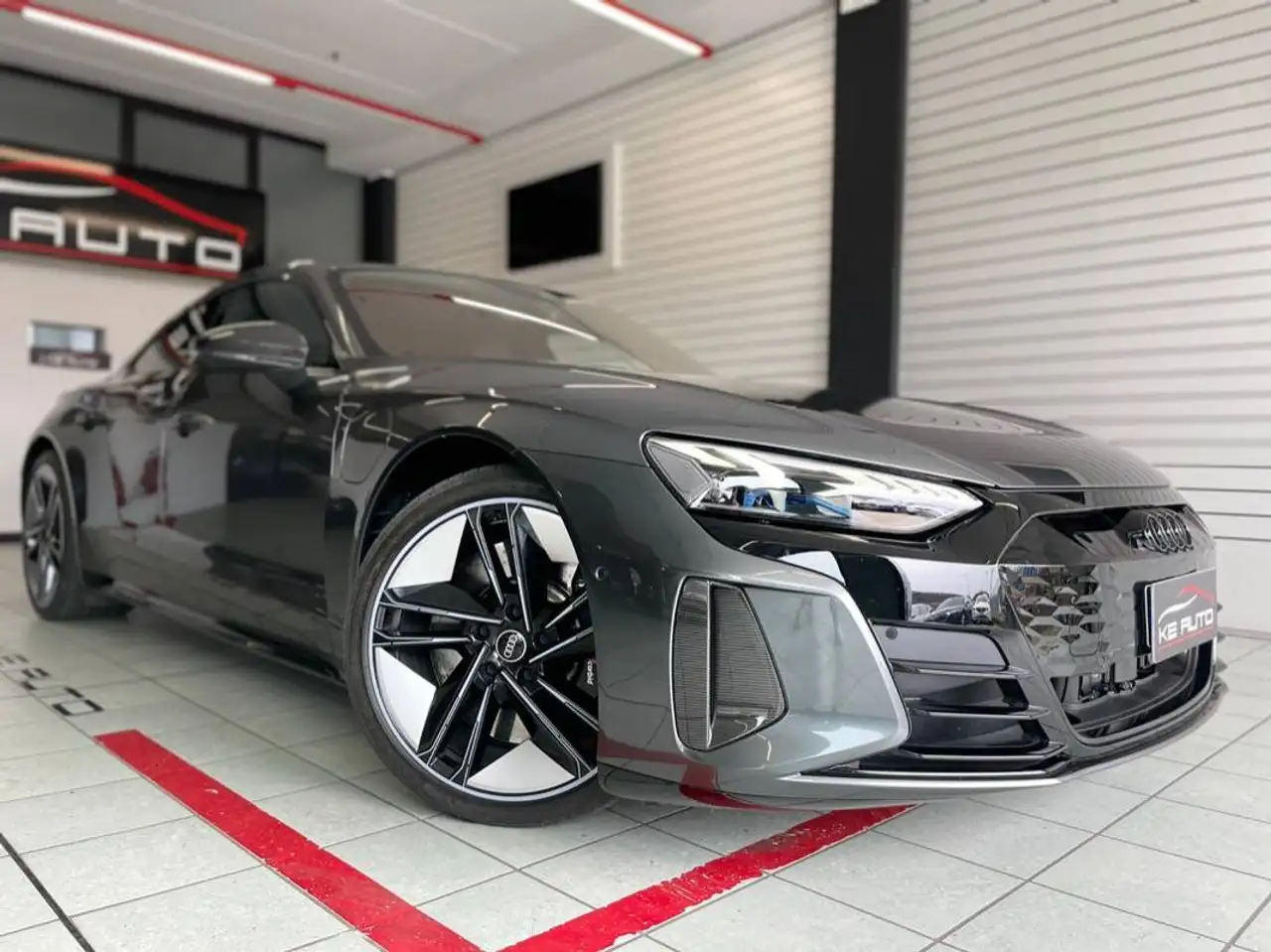 Audi RS E-Tron GT, миниатюра 4