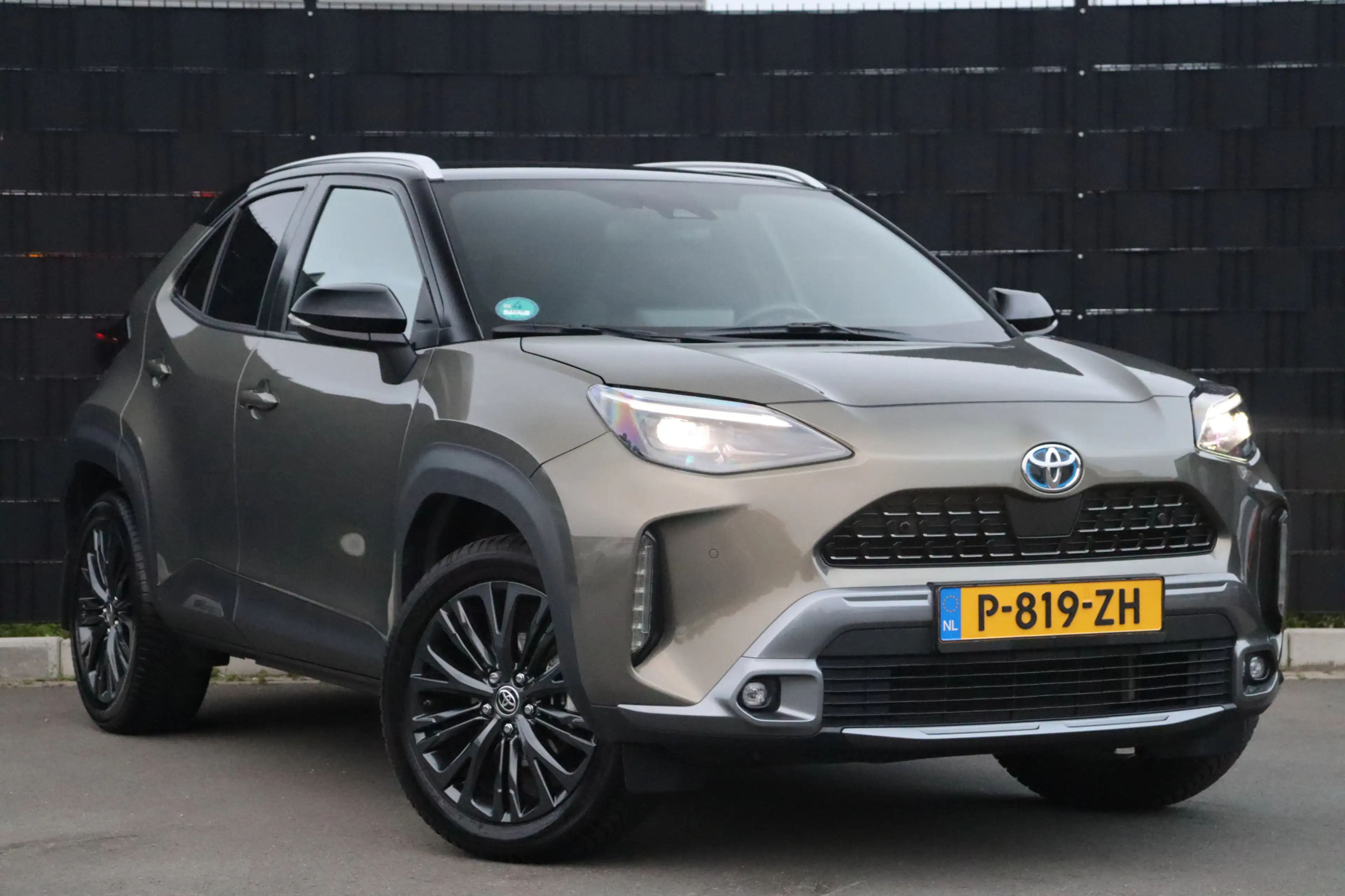 Toyota Yaris Cross 1.5 Hybrid Adventure | Pano | Adap. Cruise | JBL | — photo 3