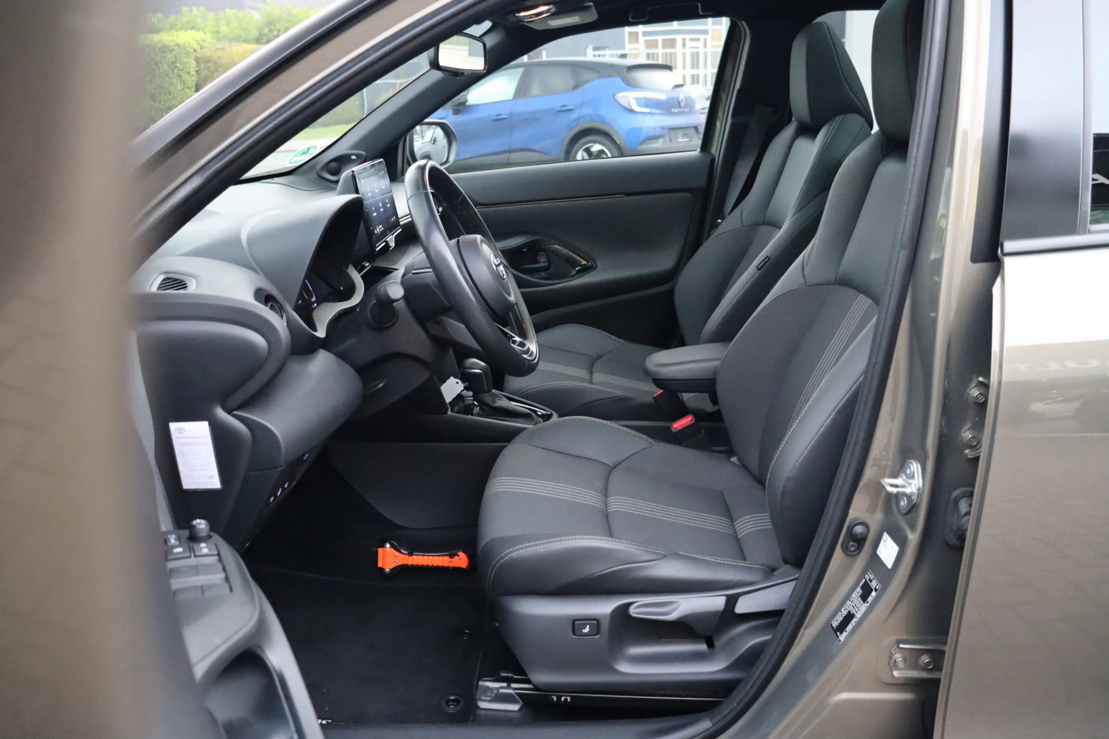 Toyota Yaris Cross 1.5 Hybrid Adventure | Pano | Adap. Cruise | JBL | — photo 7