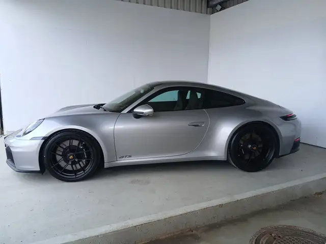 Porsche 911 Carrera 4 GTS Ansicht 4