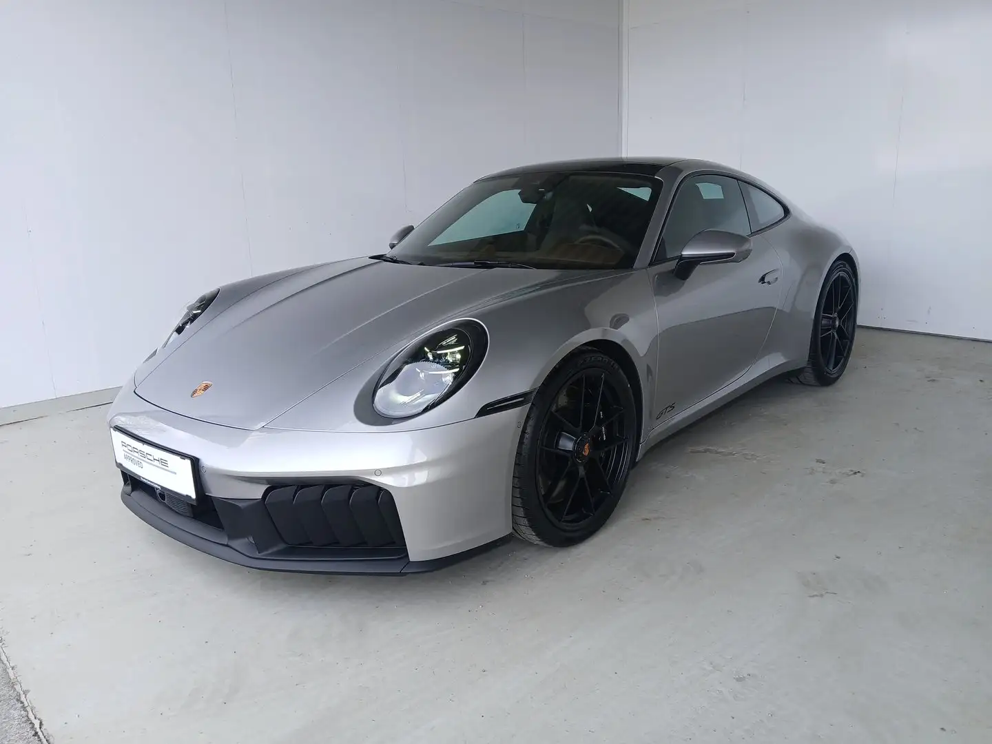 Porsche 911 Carrera 4 GTS Grau - 1