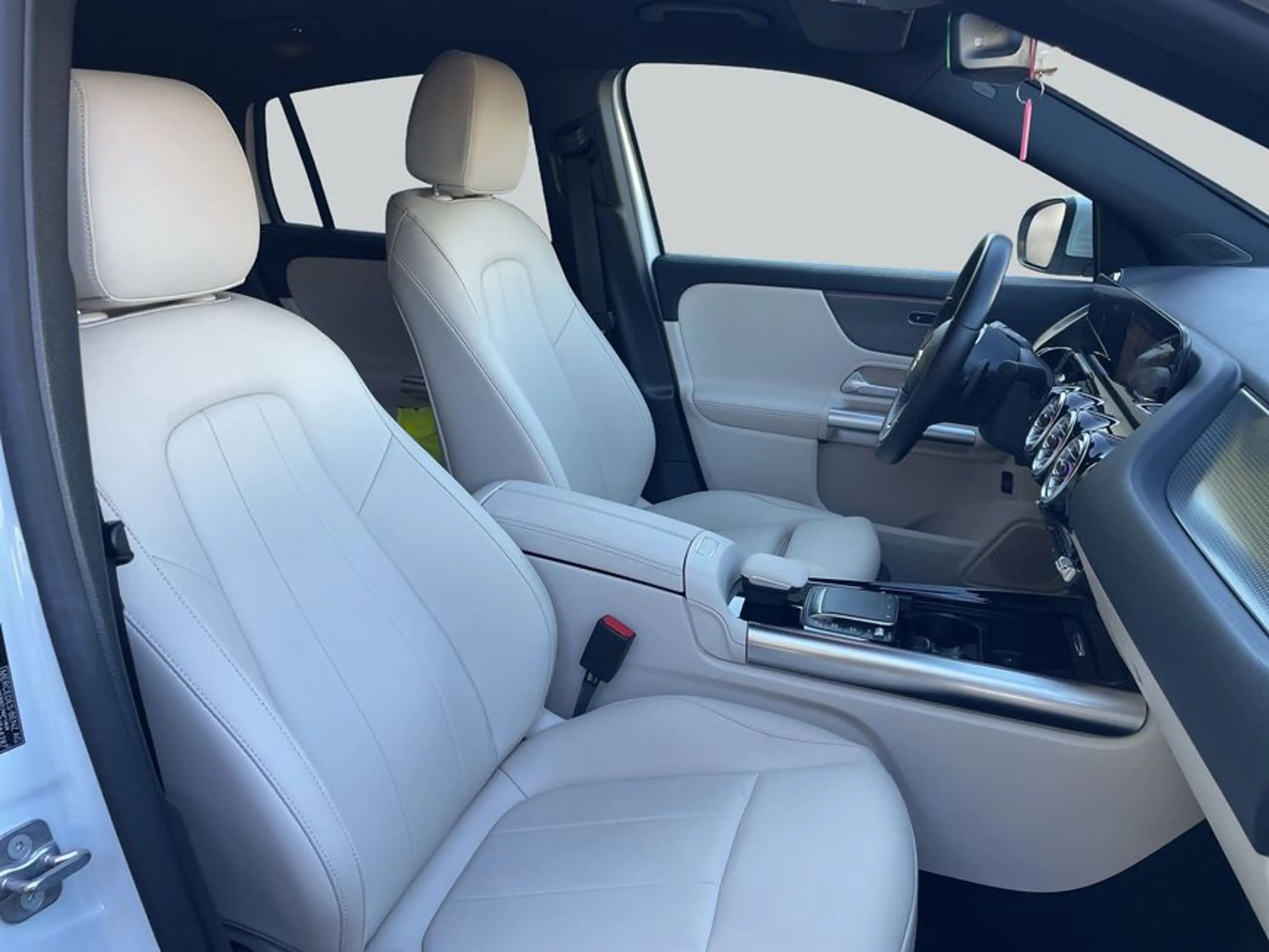 Mercedes-Benz EQA 250 EQA — photo 13