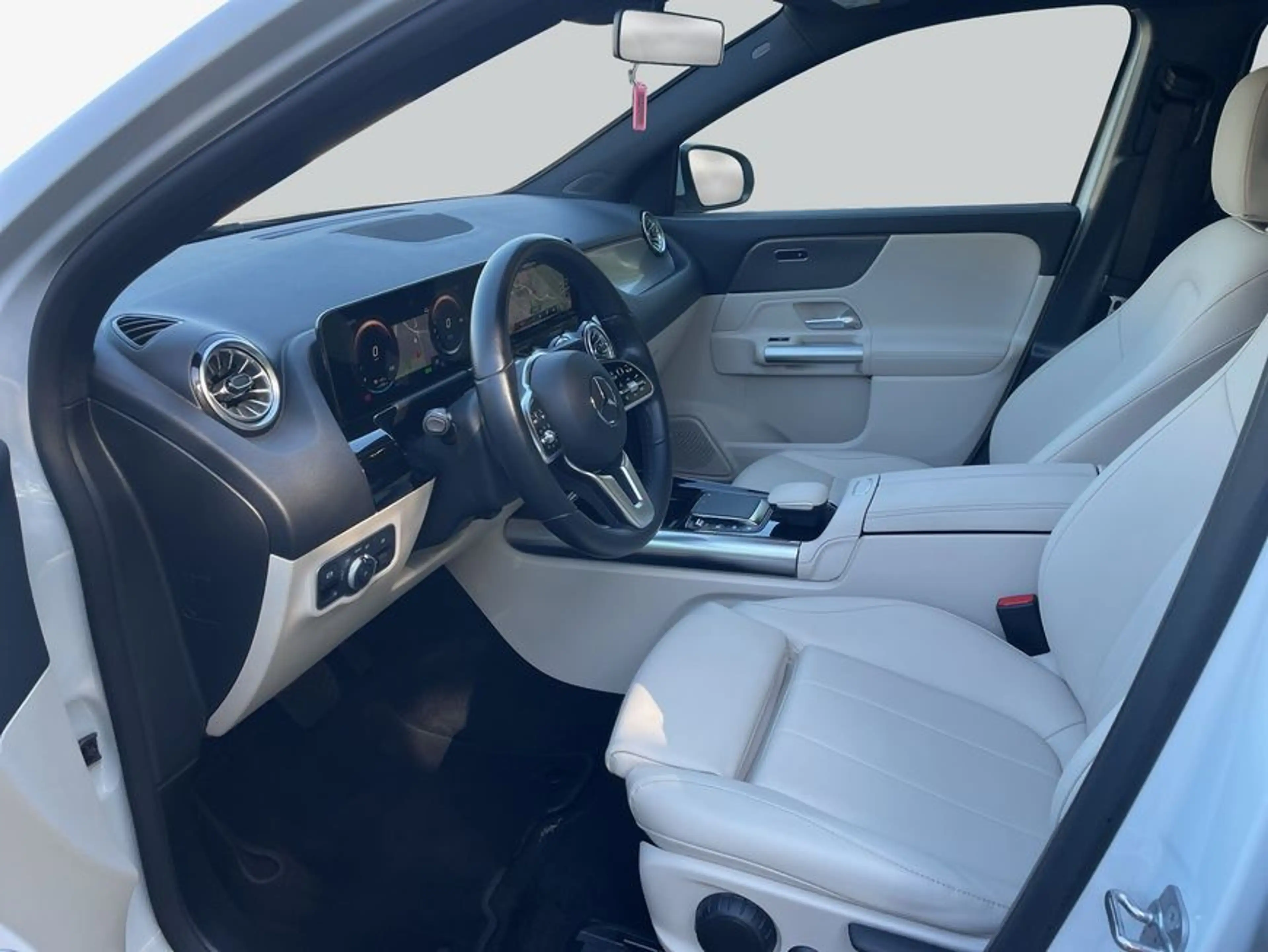 Mercedes-Benz EQA 250 EQA — photo 10