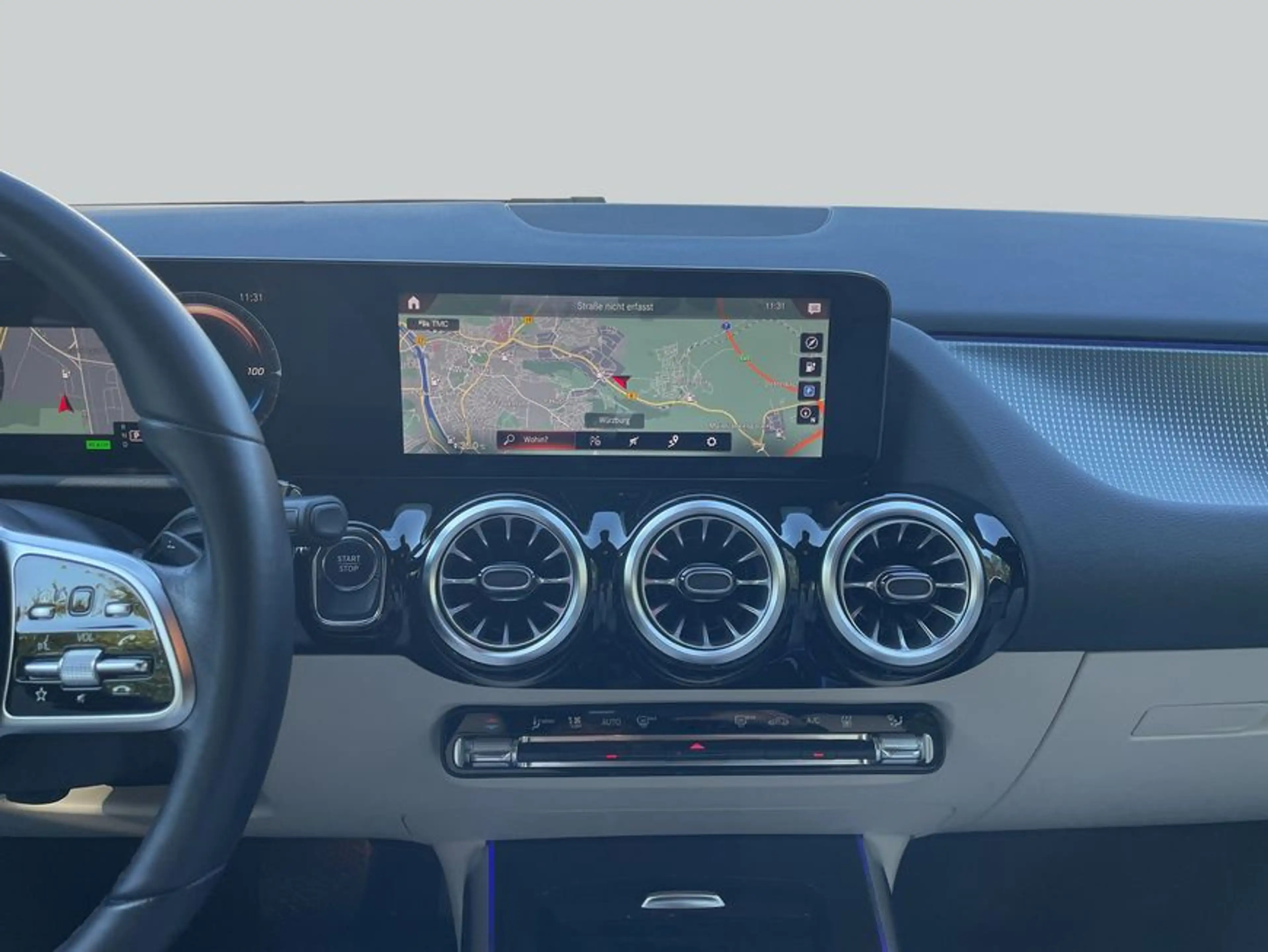 Mercedes-Benz EQA 250 EQA — photo 15