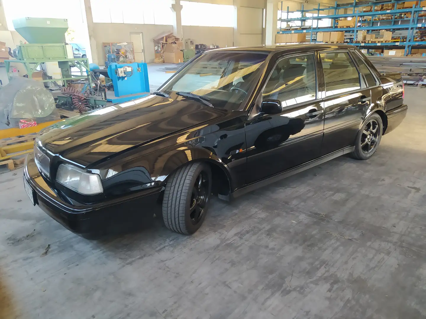 Volvo 460 460 TURBO 1.7t c/abs,clima cat. Schwarz - 1