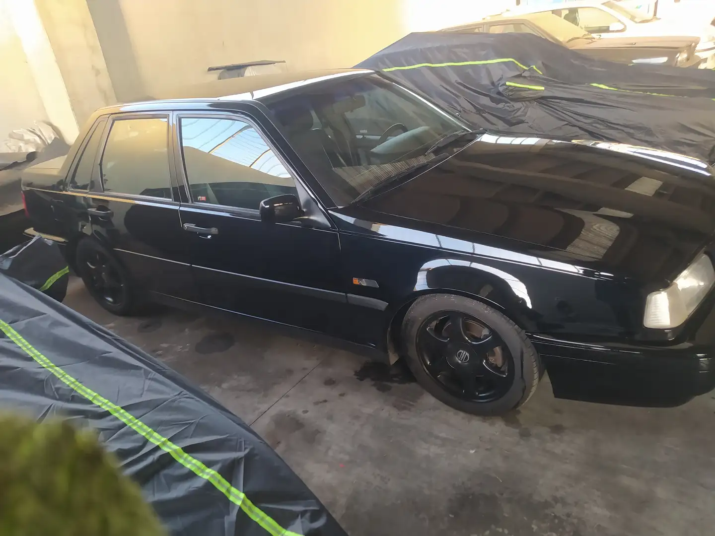 Volvo 460 460 TURBO 1.7t c/abs,clima cat. Negro - 2