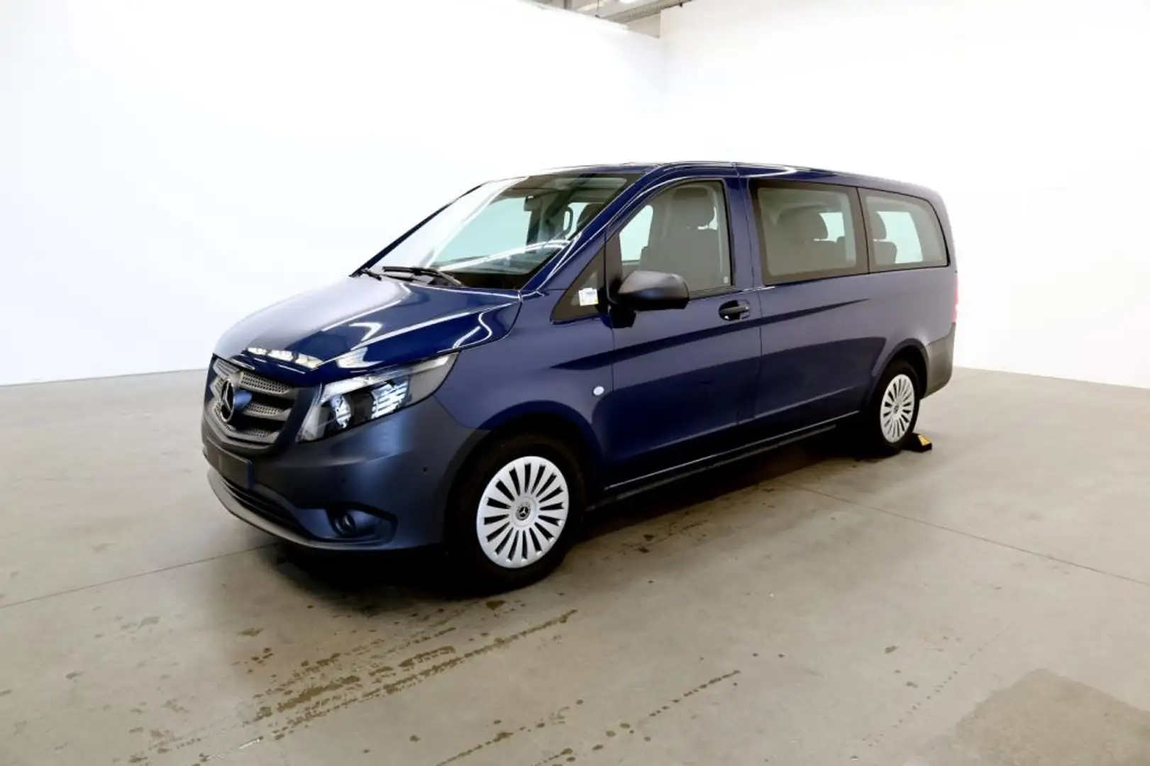Mercedes-Benz Vito 114 Tourer Klima*Kamera*Navi*PDC*SHZ* Blau - 2