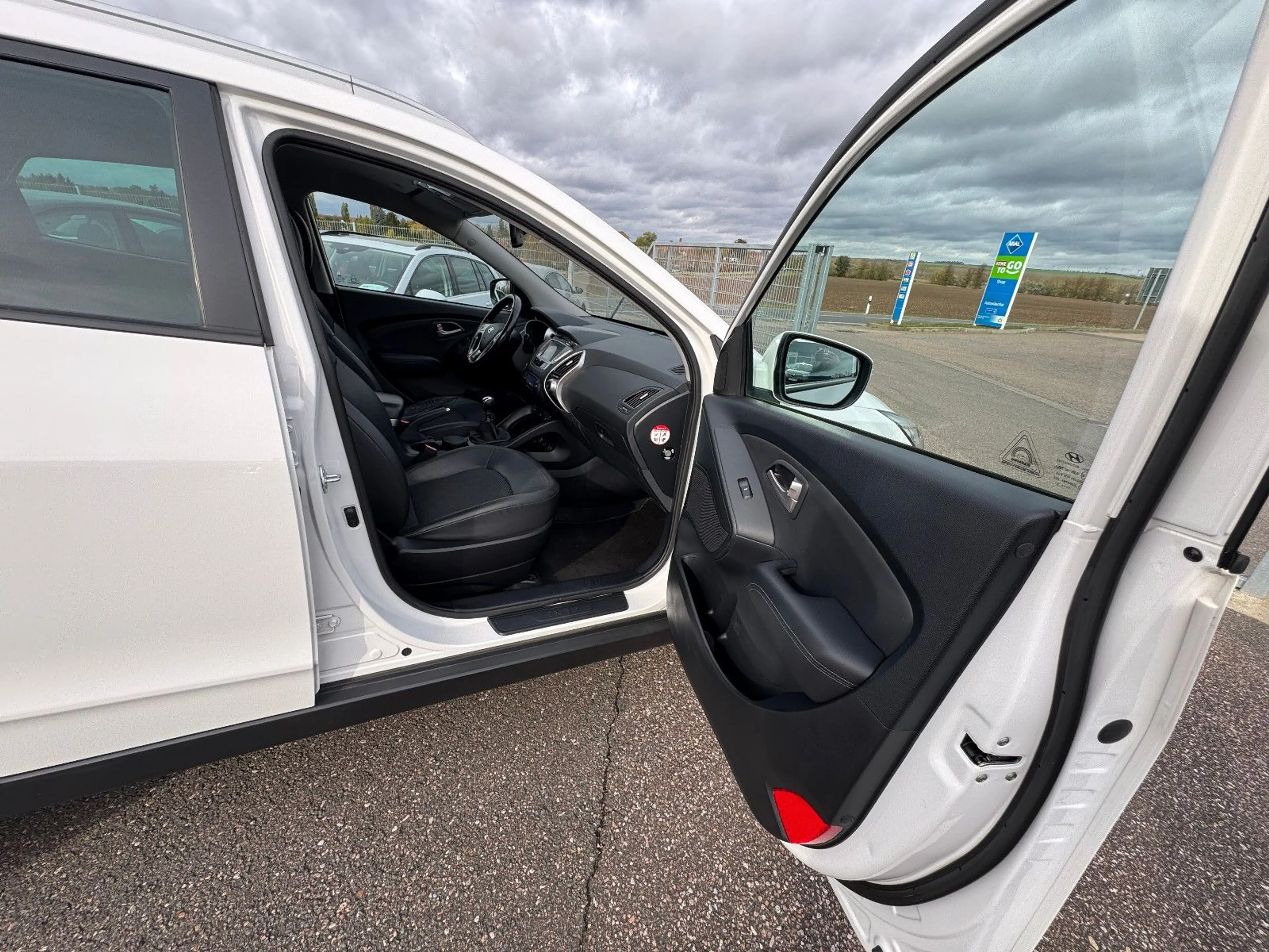Hyundai iX35 5 Star Edition 2WD TÜV/HU/NEU — photo 13
