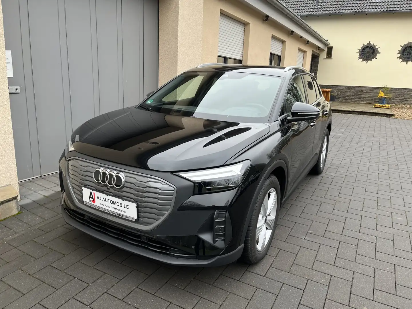 Audi Q4 e-tron 40 1.Hand/Garantie/sofortVerfügbar Nero - 2