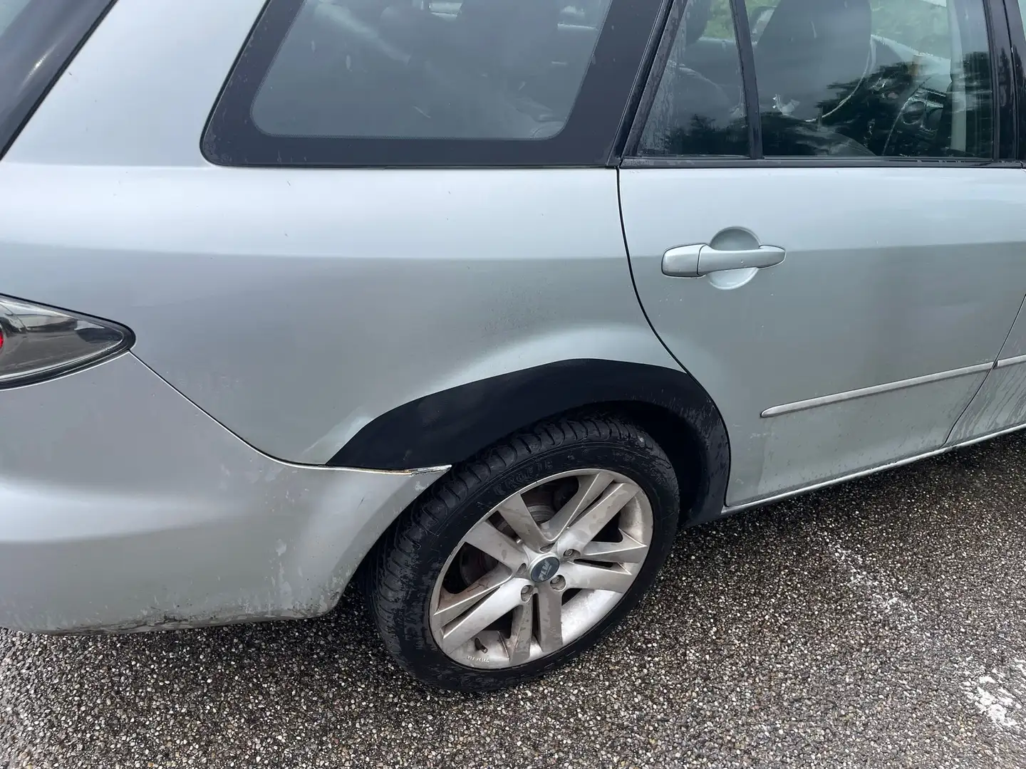 Mazda 6 Mazda 6 Sport Combi 2,0i TE TE Silber - 1