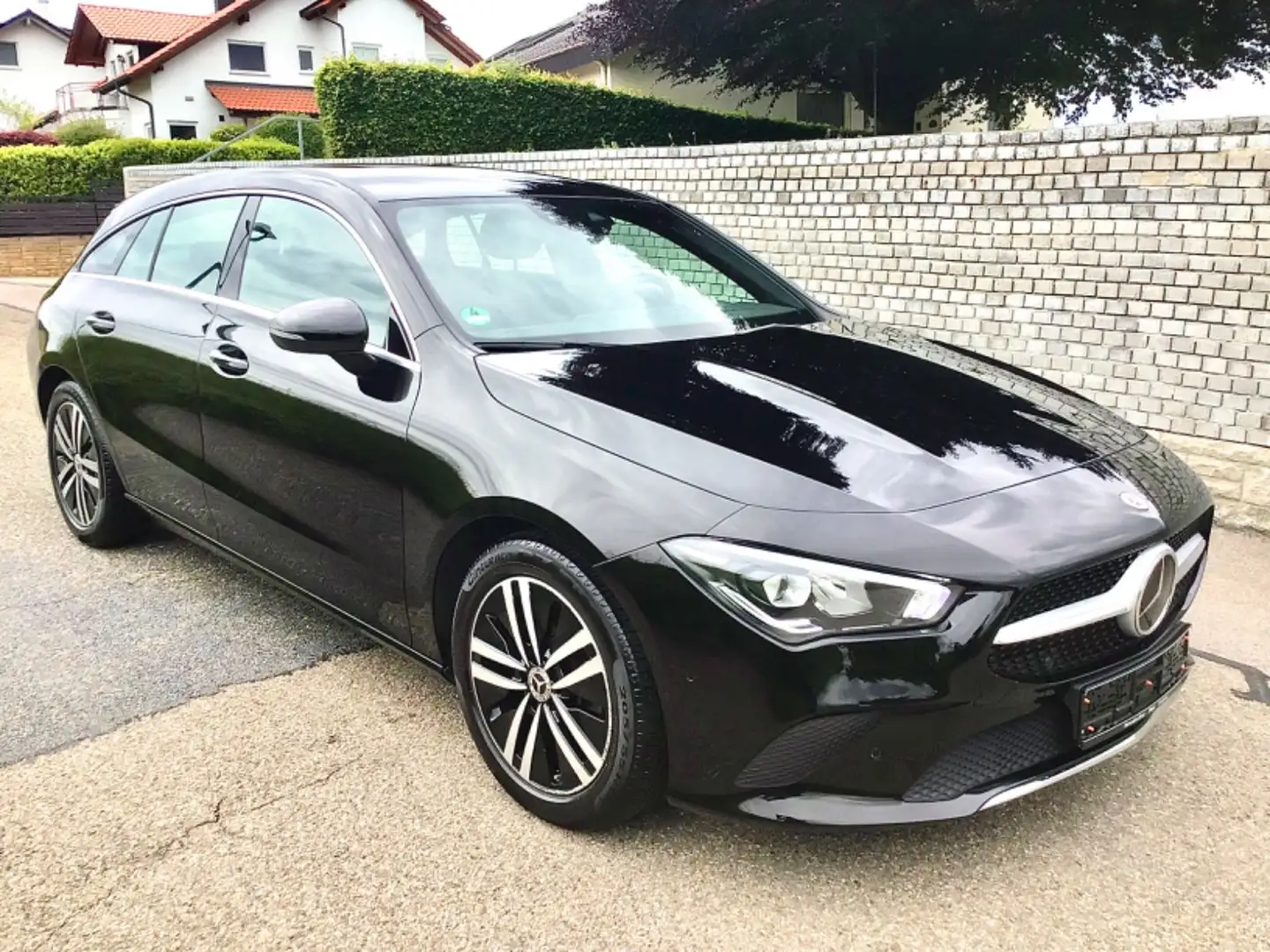 Mercedes-Benz CLA 200 d Shoot.Brake 8G-DCT Progressive Mod.23-Top Ausst! Noir - 1