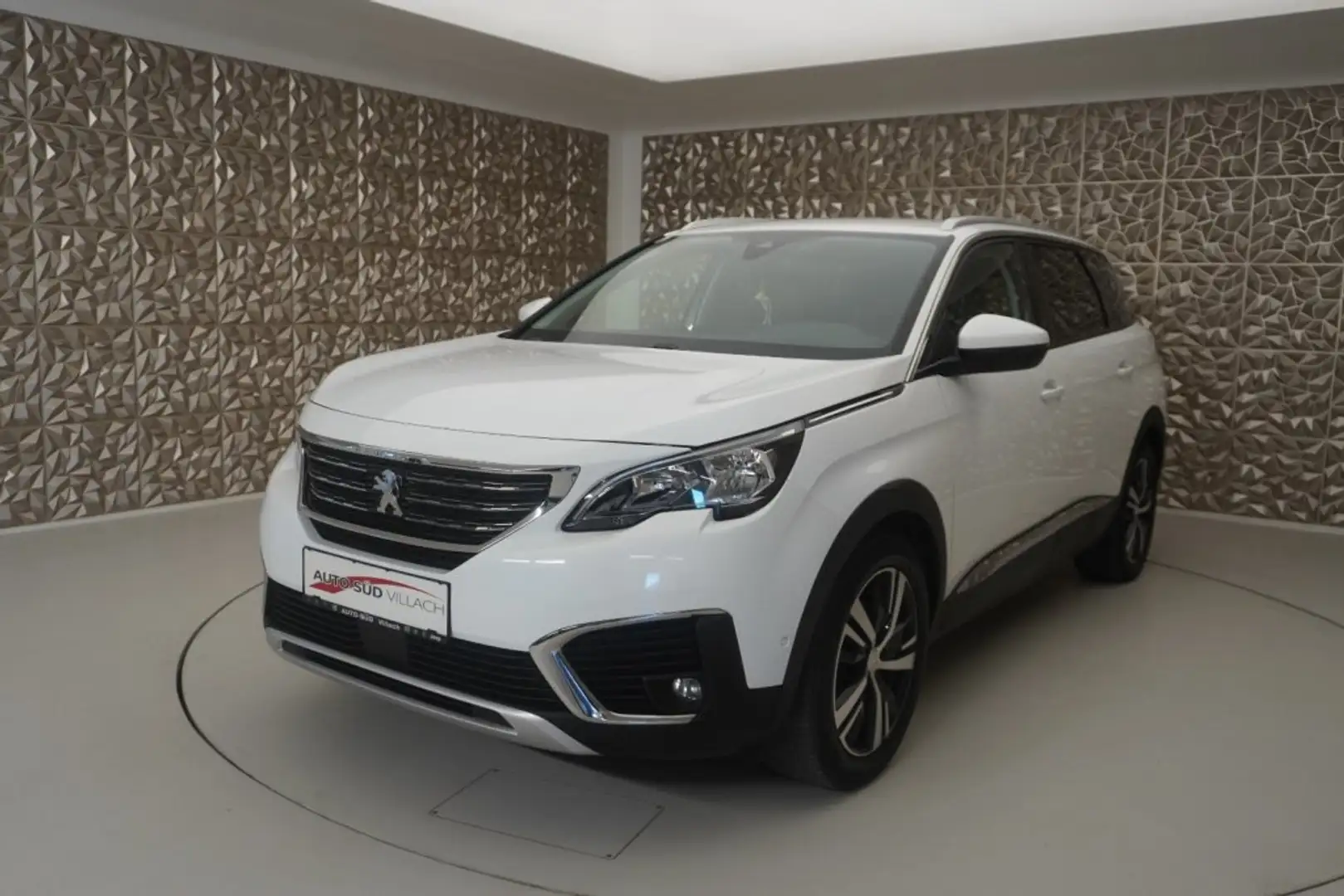 Peugeot 5008 1.2 Pure Tech 130 Allure Weiß - 1