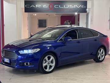5p 2.0 Hatchback-Titanium 203cv-UNICA-ENTRA