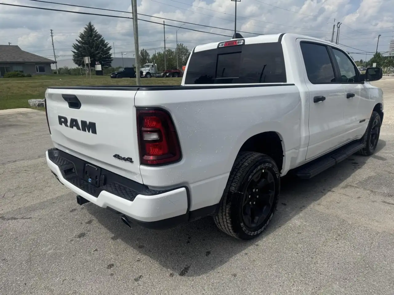 RAM 1500 снимка RAM 1500