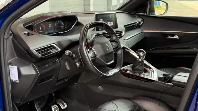 Peugeot 3008 view 12