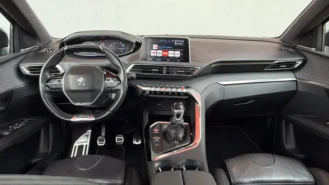 Peugeot 3008 view 3